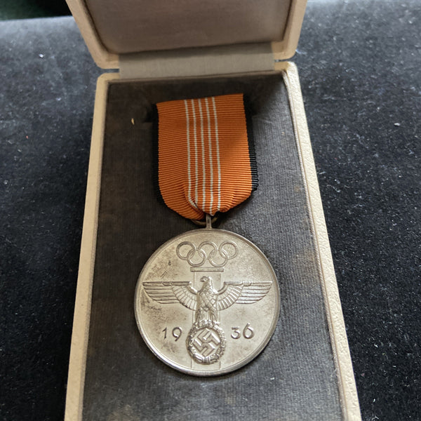 Nazi Germany, 1936 Olympic Medal in original case, a nice example