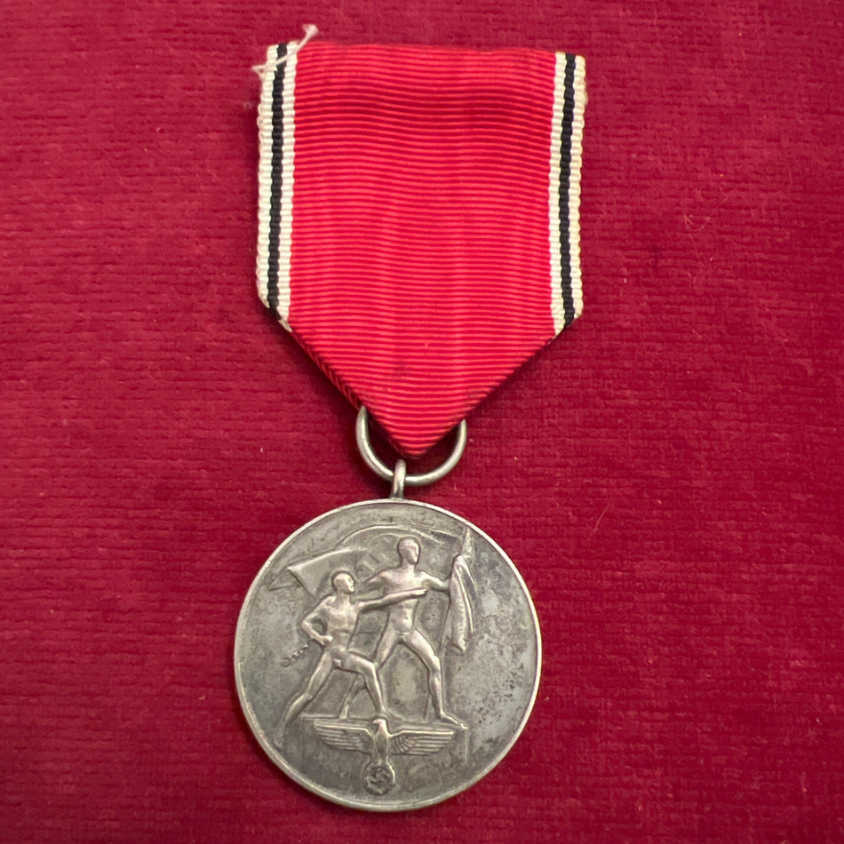 Nazi Germany, Entry into Austria 13 March 1938, complete with pin to back of medal