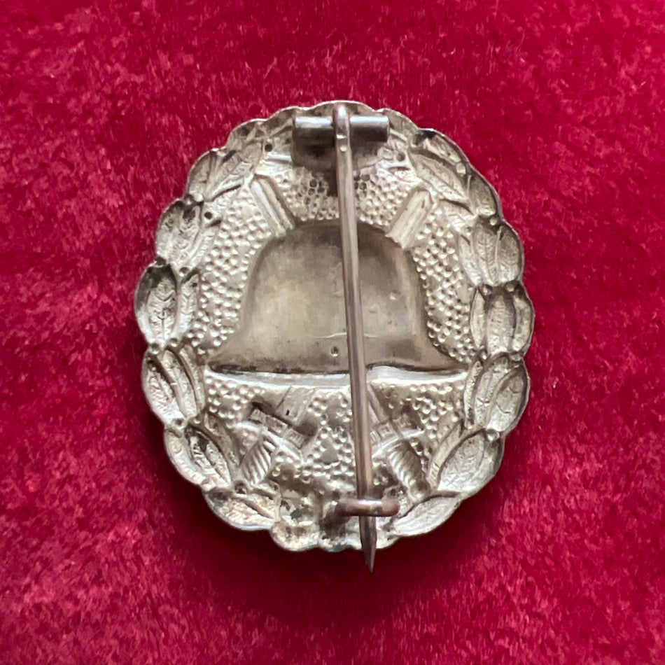 Imperial Germany, Wound Badge, silver grade, 2nd class, a little wear, a good example of type