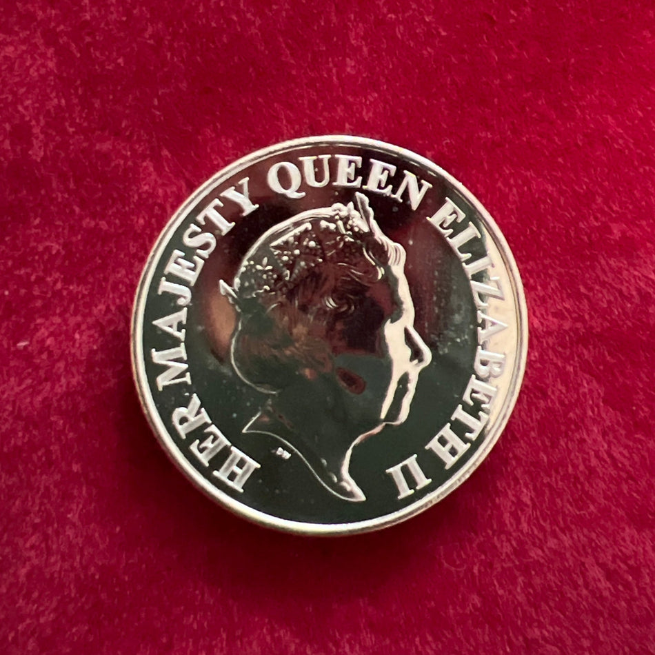 Queen Elizabeth II, 70 Years of Reign, gift medal given to civilians, 6th February 2022