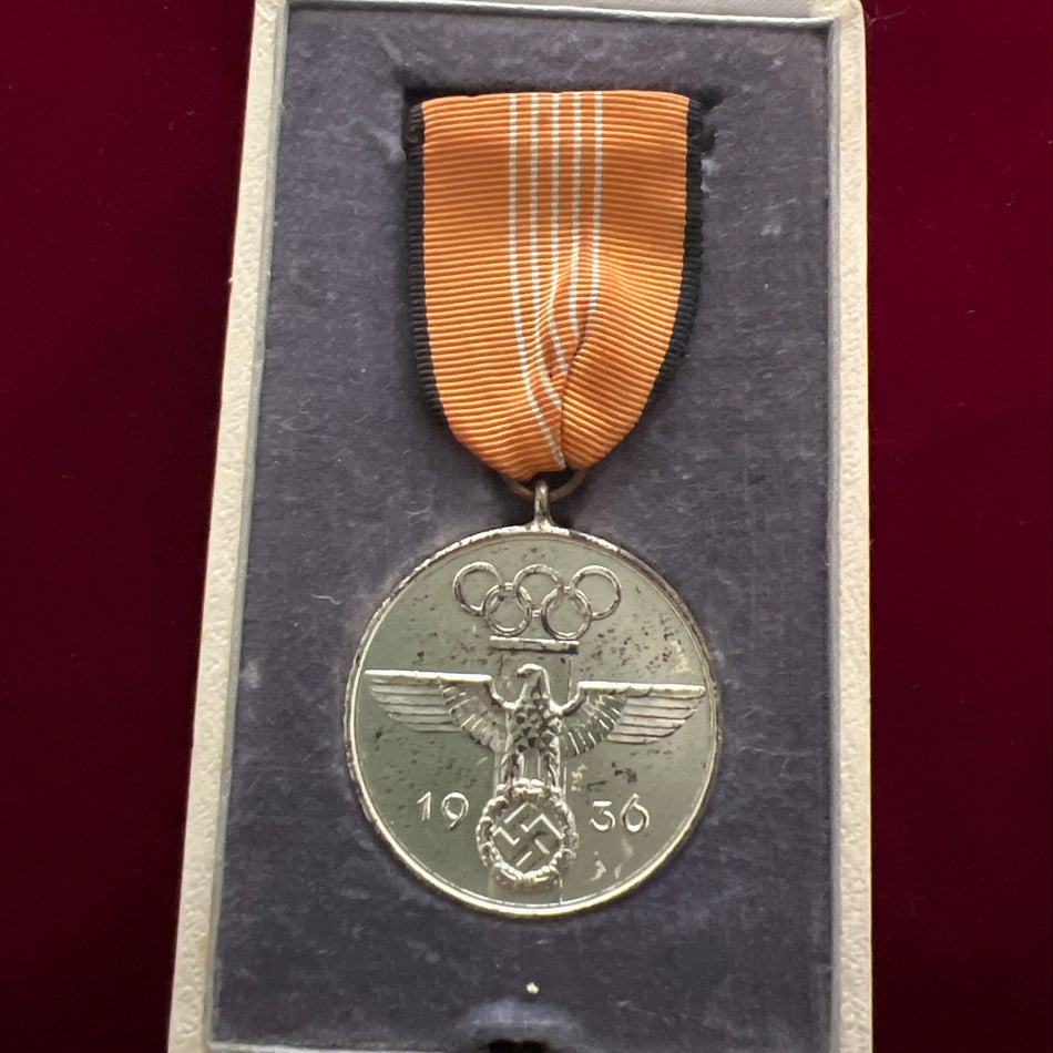 Nazi Germany, Olympic Medal 1936, in original case, a good example of type