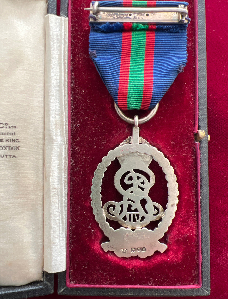 Royal Navy Reserve Decoration, scarce Edward VII, 1902-1910, in case of issue