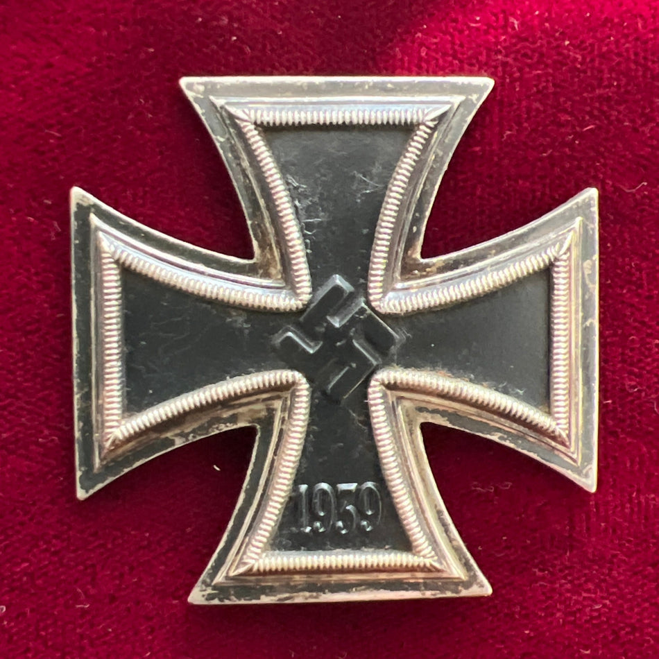 Nazi Germany, Iron Cross, 1939-45, 1st class, unmarked, a good example of type