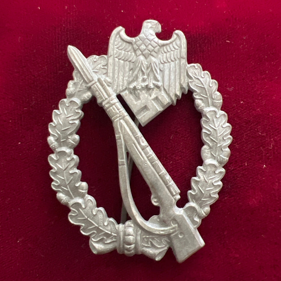 Nazi Germany, Infantry Assault Medal, 1939-45, late-war, unmarked