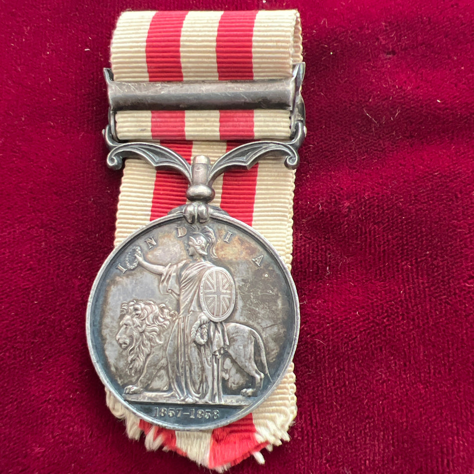 Indian Mutiny Medal, Lucknow bar, to R. Knight, 42 Royal Highlanders