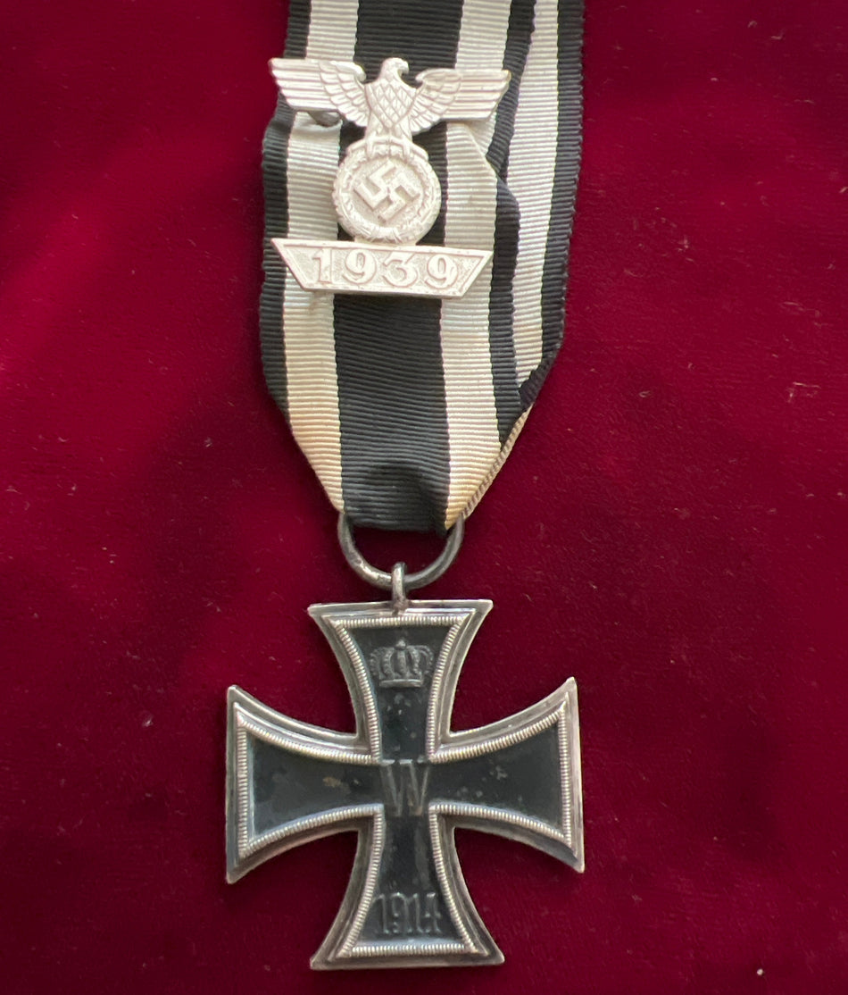 Nazi Germany, WWII 1939 bar to the Iron Cross on WWI Iron Cross, an excellent example of type