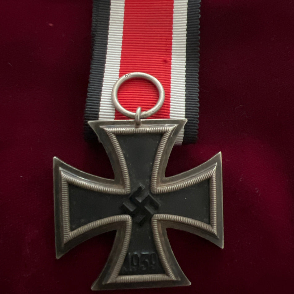Nazi Germany, Iron Cross 1939-45, maker marked number 65, with original long length of ribbon, a good example of type