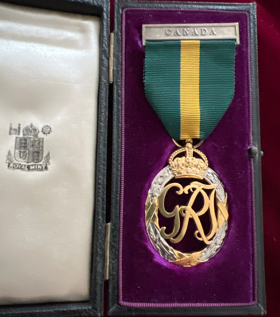 Territorial Decoration with Canada bar in box, unnamed