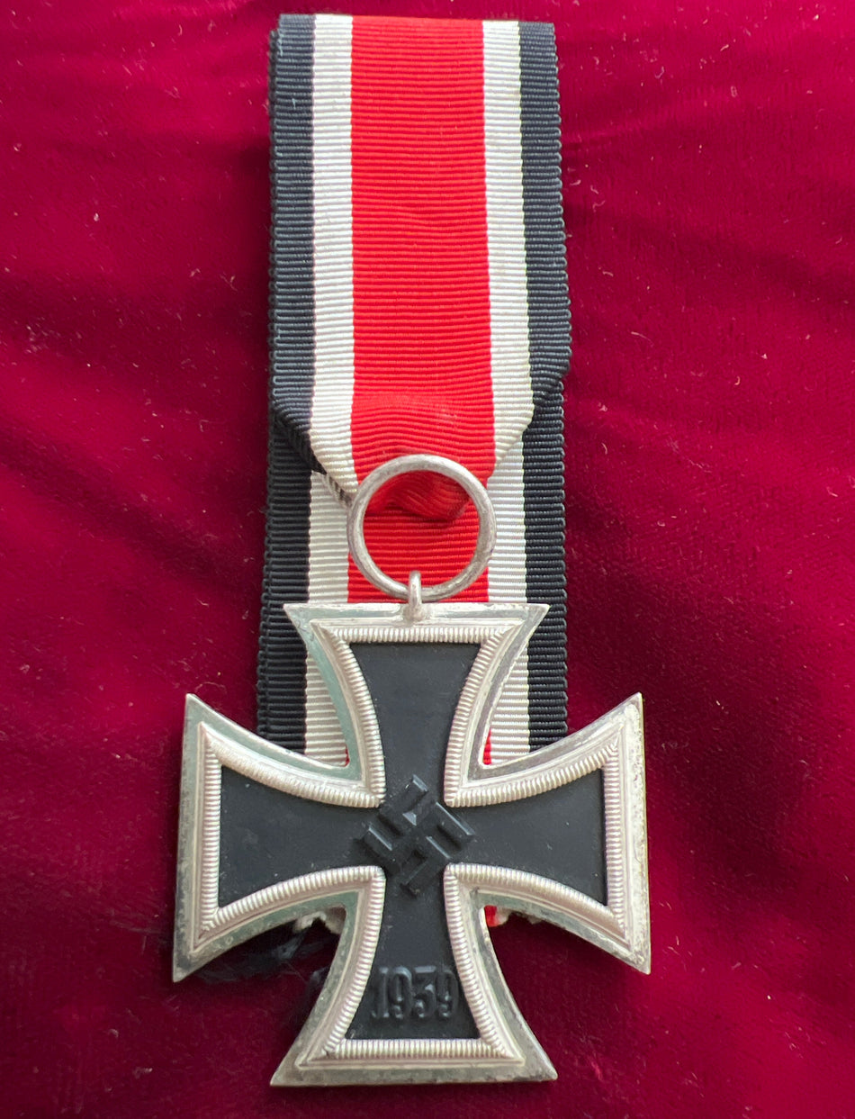 Nazi Germany, Iron Cross 1939-45, maker marked number 4, full ribbon, a good example with original finish