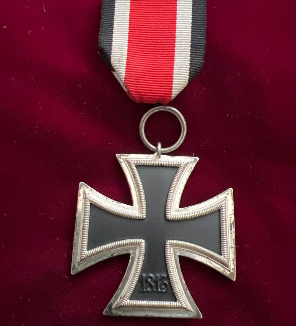 Nazi Germany, Iron Cross 1939-45, maker marked number 40