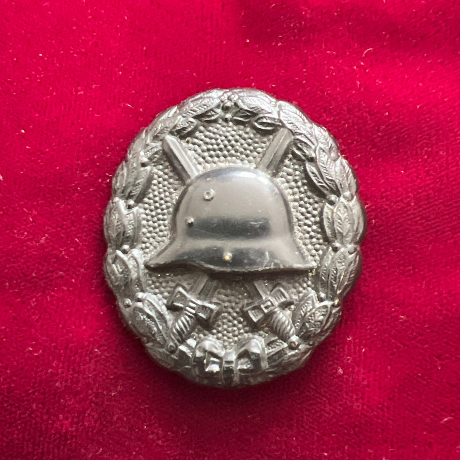 Germany, Wound Badge, 1914-18, black grade, a good example of type