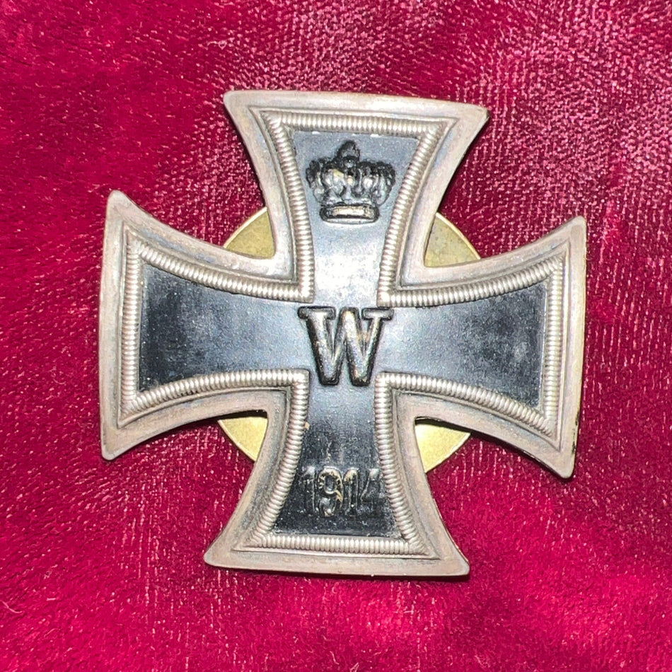 Imperial Germany, Iron Cross 1914-18, 1st class, screw back, hallmarked 800, a good example of type