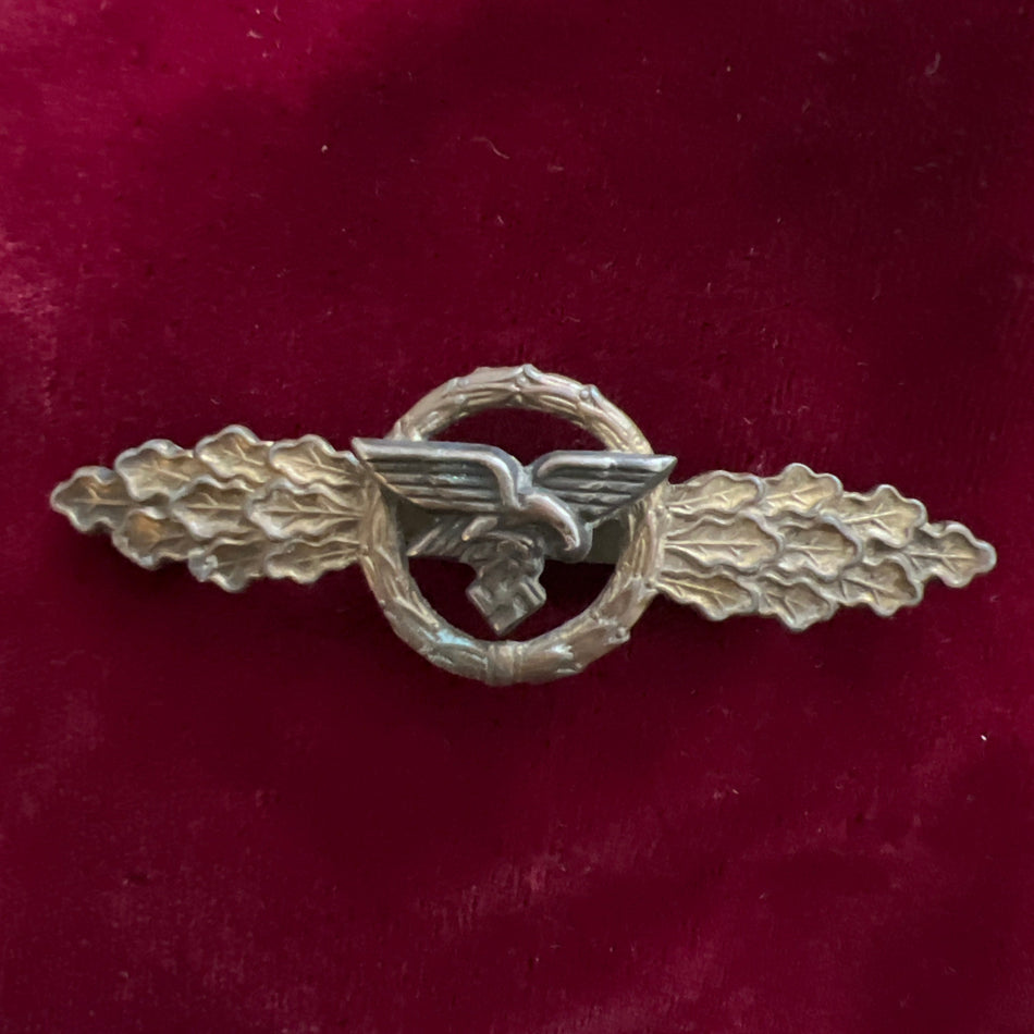 Nazi Germany, Luftwaffe Transport Clasp in bronze, a good example of type, scarce