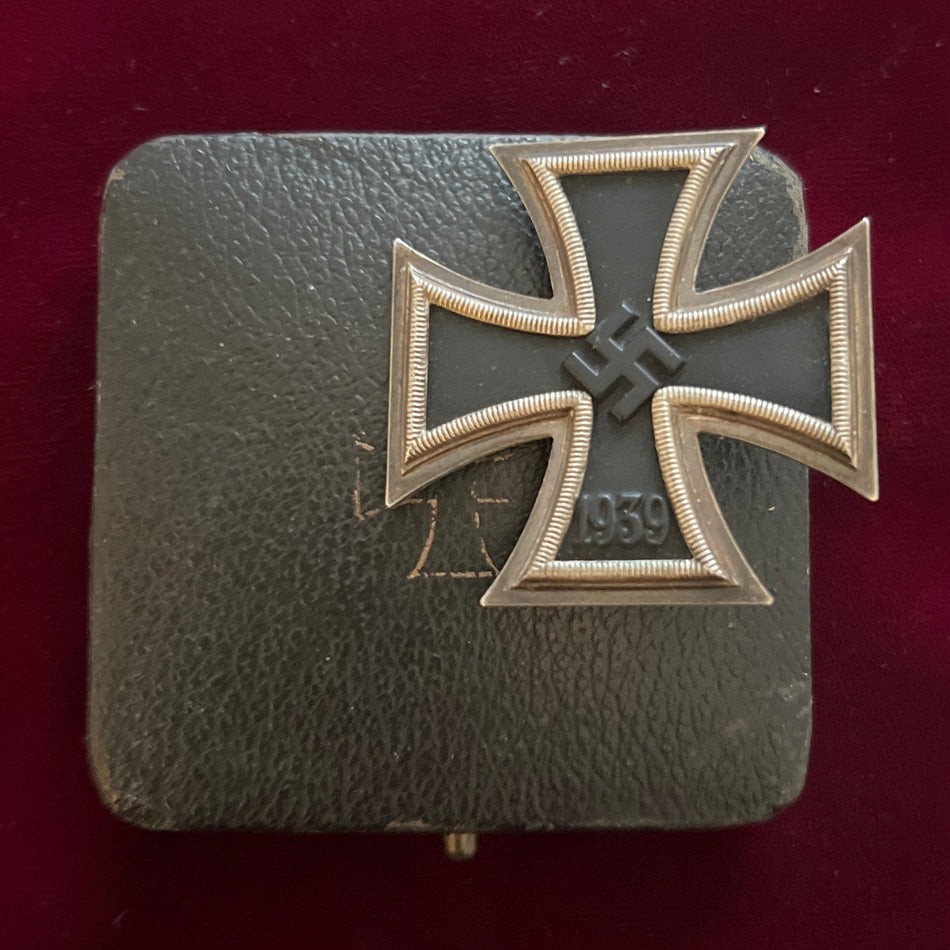 Iron Cross, 1st class, unmarked, in original case, some wear to case, a good example of type