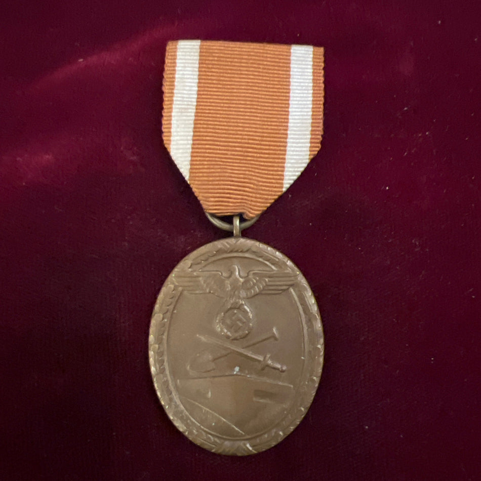 Nazi Germany, West Wall Medal, early type, a good example of type