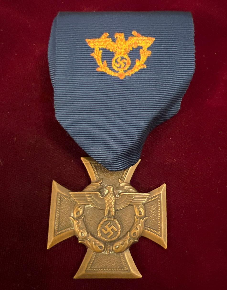 Nazi Germany, Customs Decoration, with correct ribbon, scarce