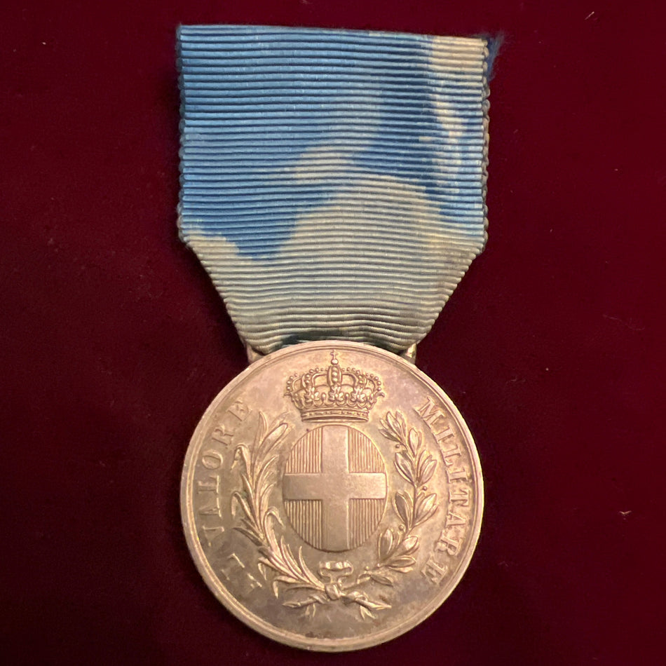 Italy, Al Valore Militare Medal in silver, awarded for colonial service 13 March 1929, likely relating to operations in Libya