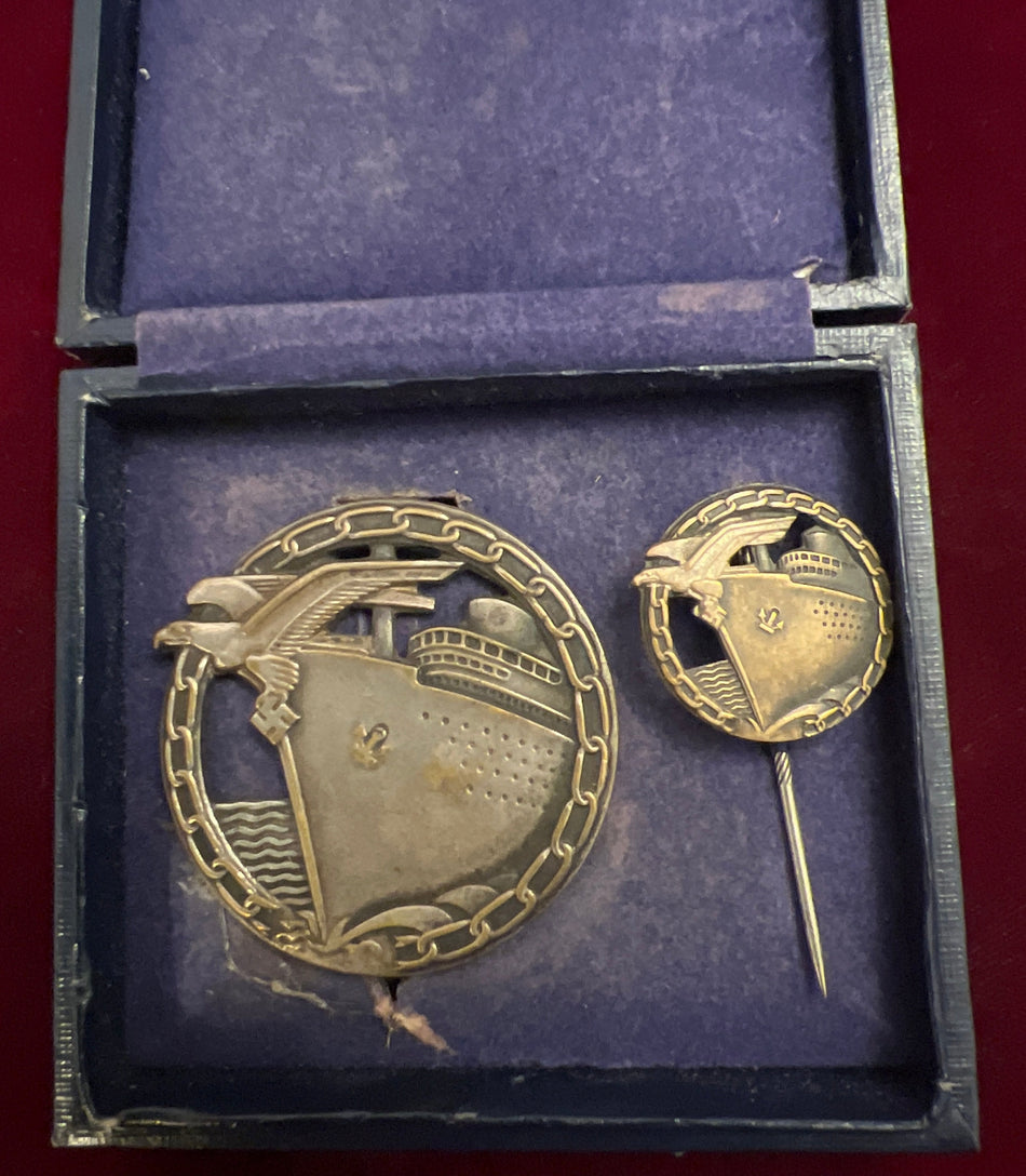 Nazi Germany, Blockade Runner's Badge, with large size stick pin, in fitted case,Schwerin, Berlin, scarce
