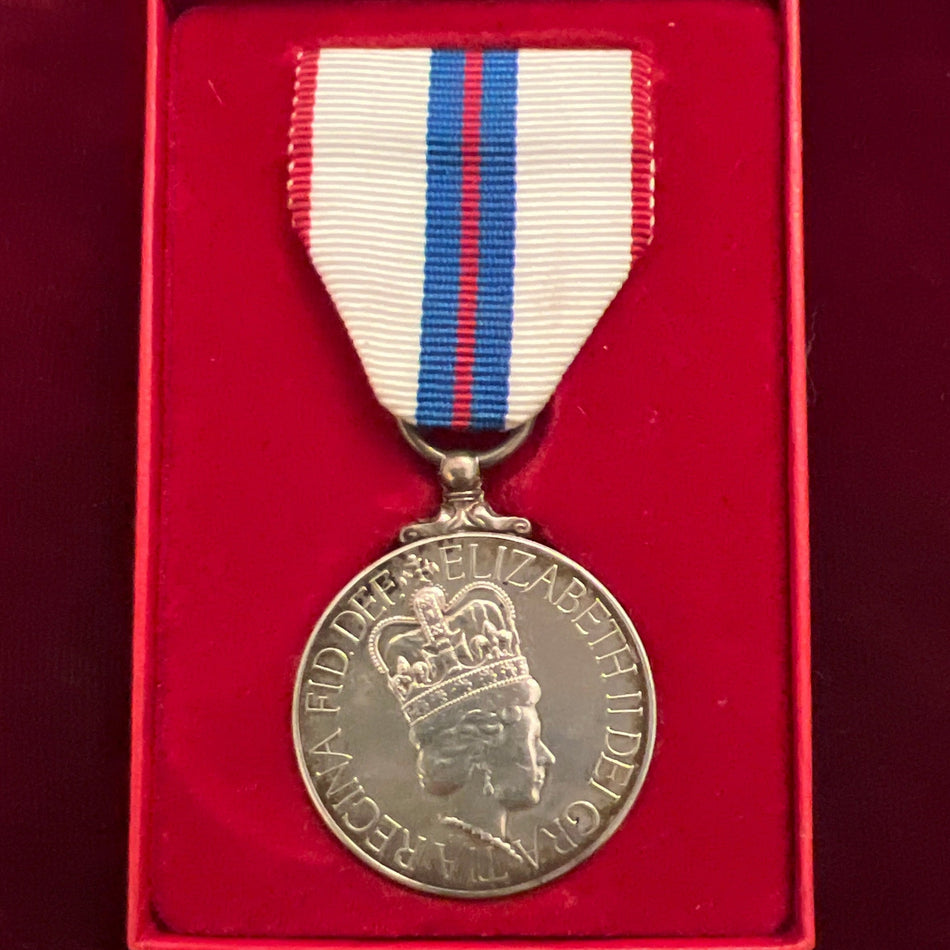Queen Elizabeth II Silver Jubilee Medal, 1977, in original fitted case