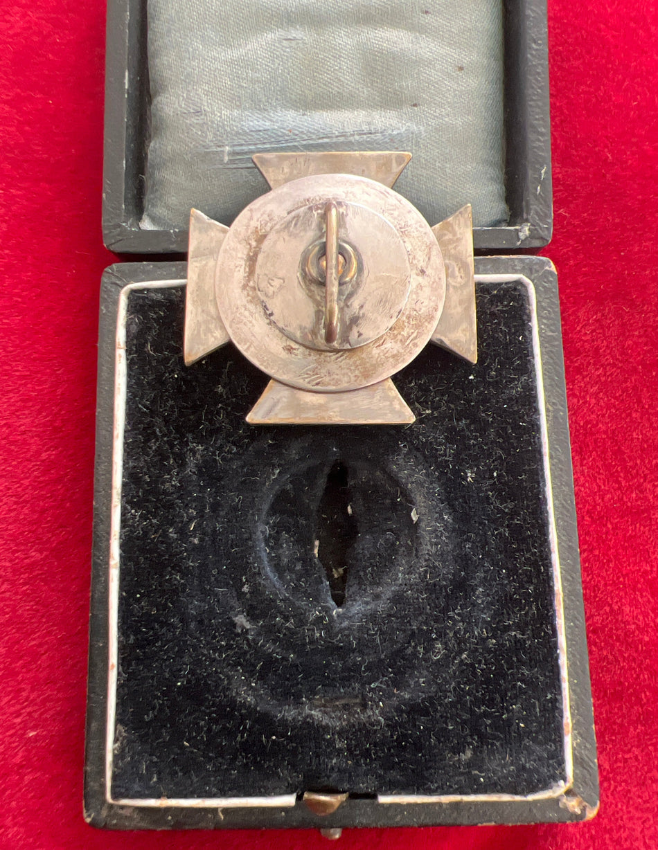 Imperial Germany, Iron Cross 1914-18, 1st class, screw back, in original case, some wear