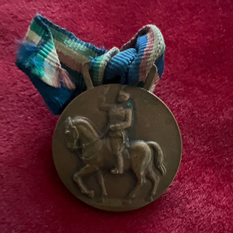 Italy, Fascist Medal with Mussolini on horseback, for colonial service