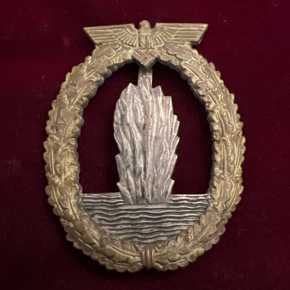 Nazi Germany, Kriegsmarine Minesweeper War Badge, unmarked but early type