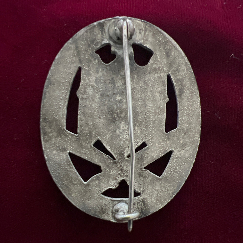 Nazi Germany, General Assault War Badge, some wear, a good example of type