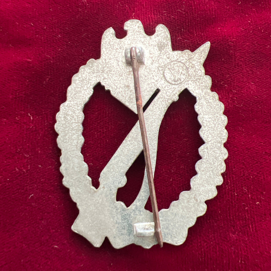 Nazi Germany, Infantry Assault Badge, maker marked GWL, a good example of type