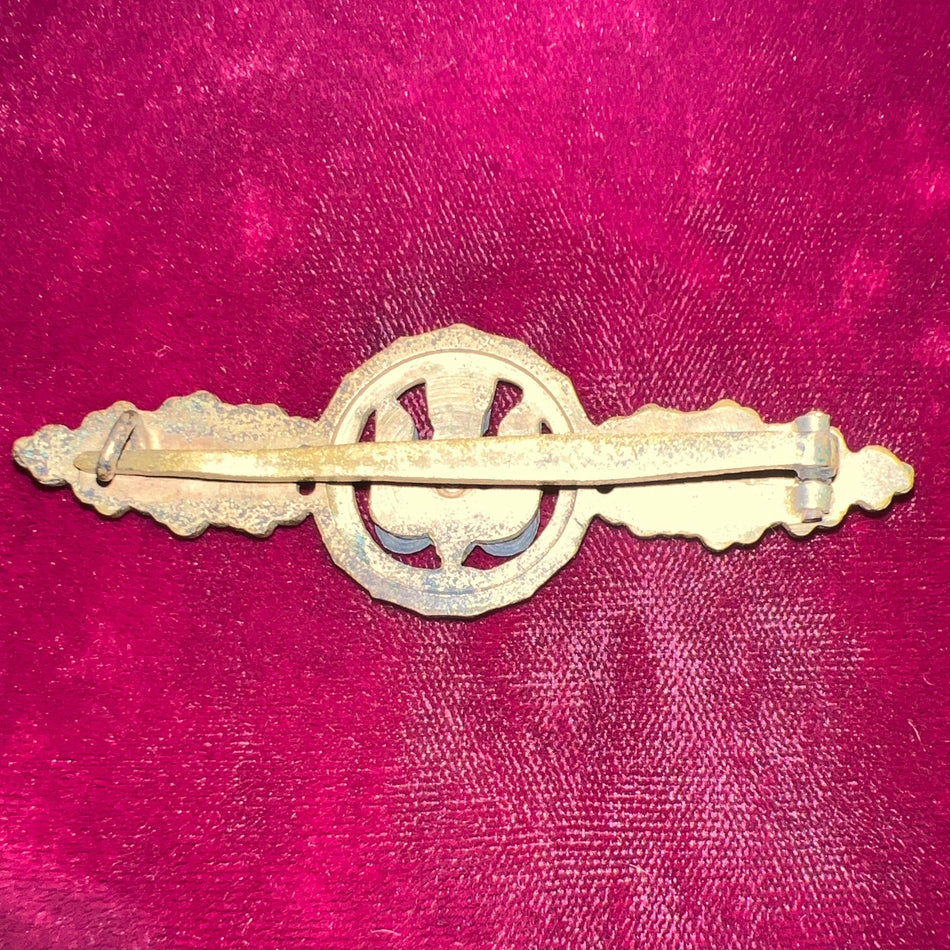 Nazi Germany, Bomber Clasp in bronze, a good example of type