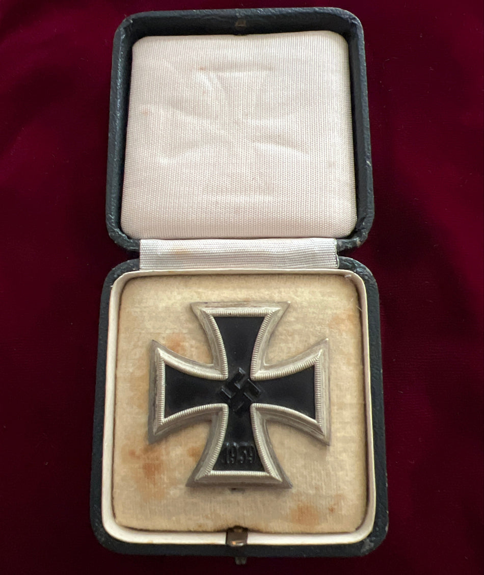 Nazi Germany, Iron Cross 1st Class in original case, some wear, a good example of type