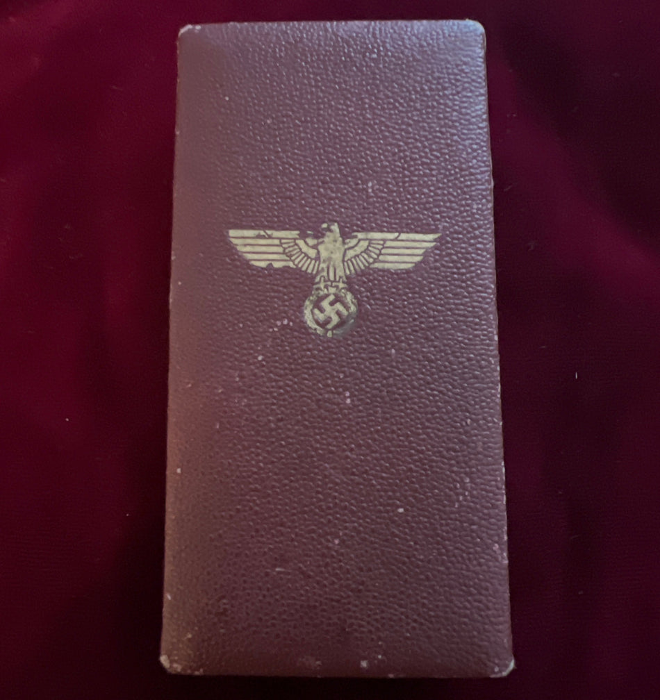 Nazi Germany, Entry into Czechoslovakia Medal, 1938, with Prague bar, in original case of issue, some wear, a good example of type
