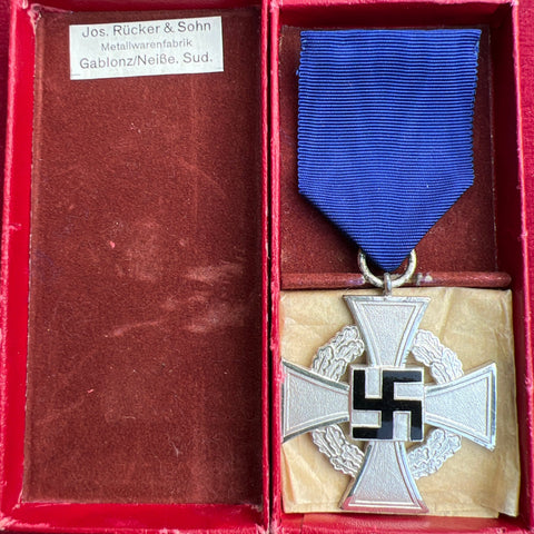 Nazi Germany, 25 Years Faithful Service Cross, in original case, a good example