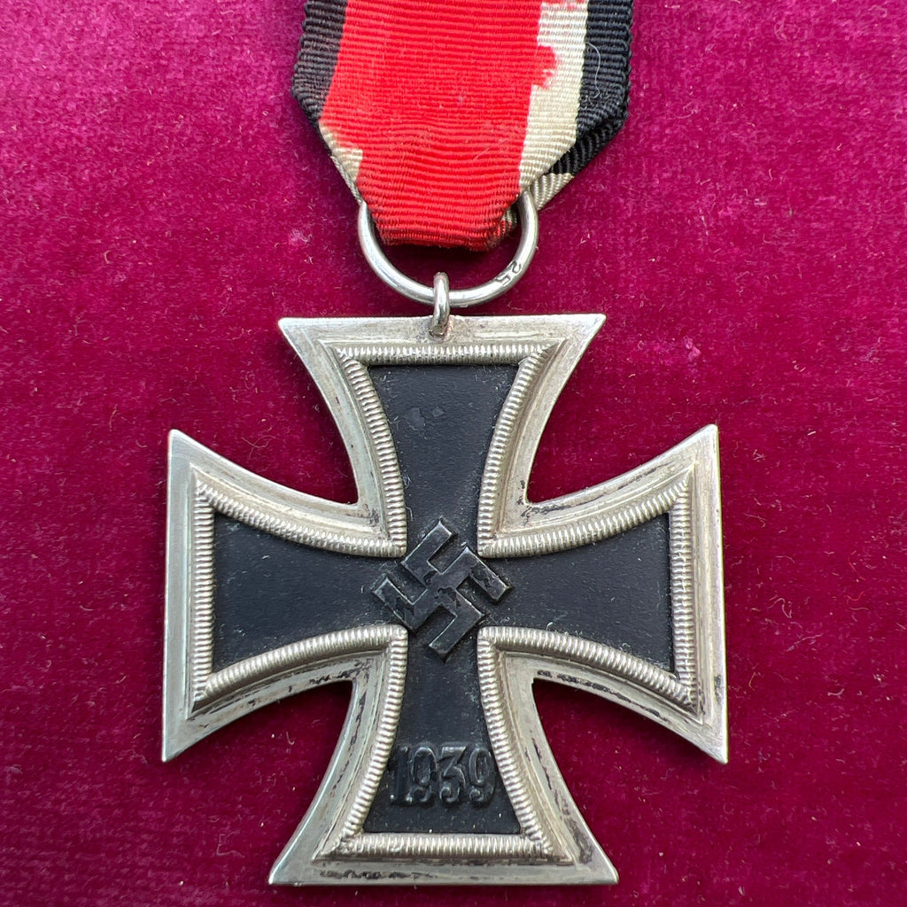 Nazi Germany, Iron Cross 1939-45, marked no.25