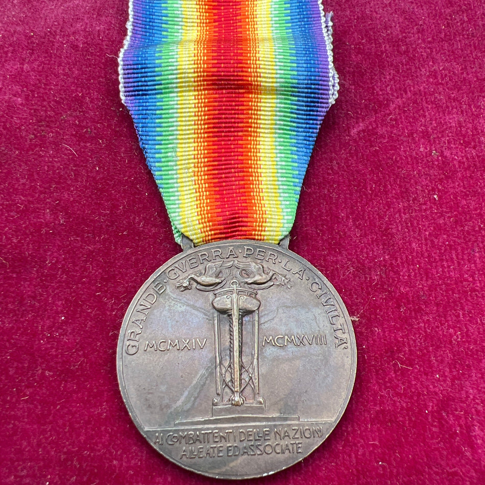 Italy, Victory Medal, 1915-18, unmarked, scarce