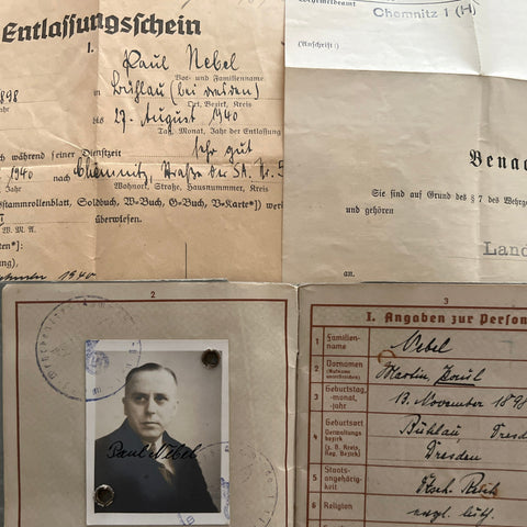 Nazi Germany, passbook with various papers, served with the Infantry Regiment 395-655 from 1939-42, served in the Poland campaign early in the war, at some point was captured by the Russians, an interesting lot