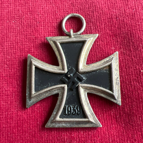 Nazi Germany, Iron Cross 1939-45, maker marked double struck, appears numbered 28