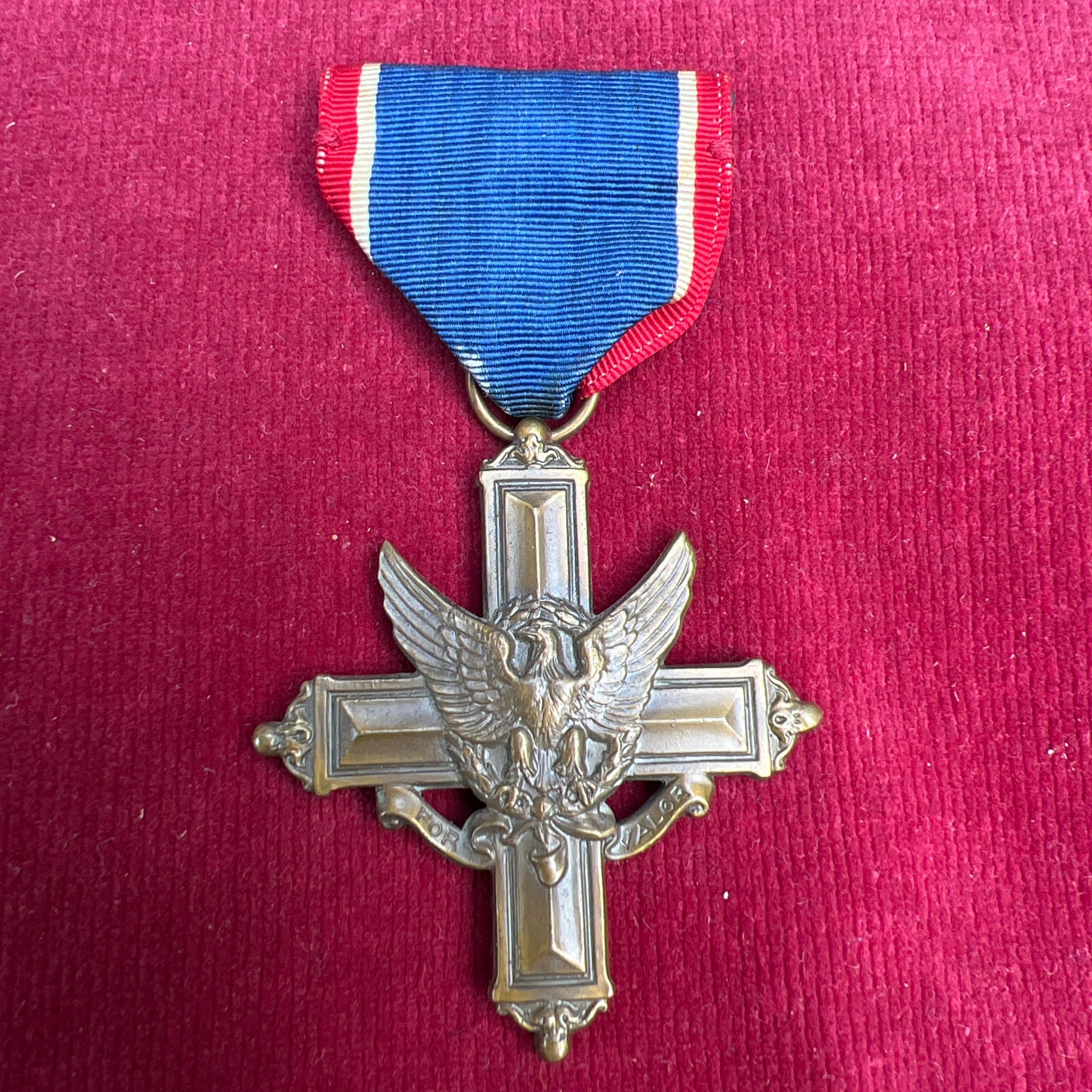 USA, Army Distinguished Service Cross, WW2, unnumbered, a good example ...