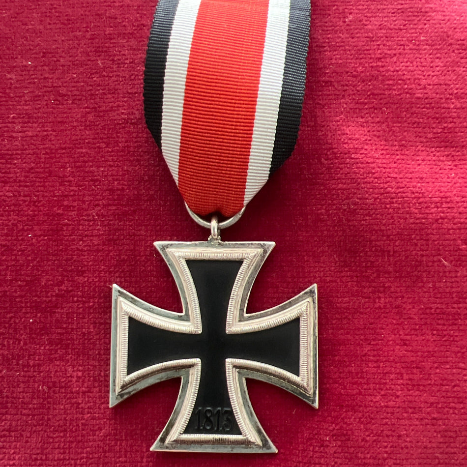 Nazi Germany, Iron Cross 1939-45, unmarked, a good example with full ribbon