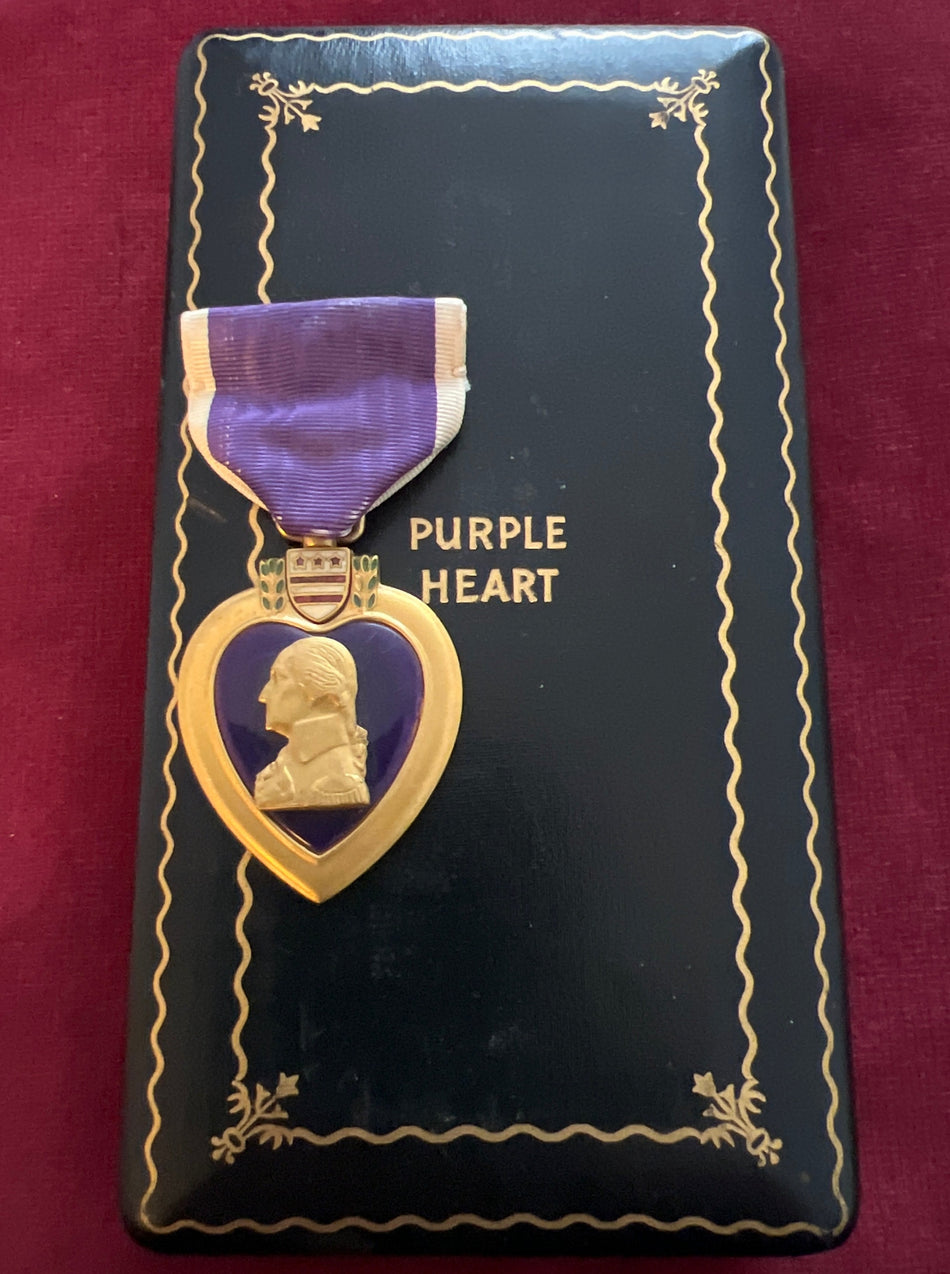 USA, Purple Heart, WW2, unnamed example with enamel pin, in original case