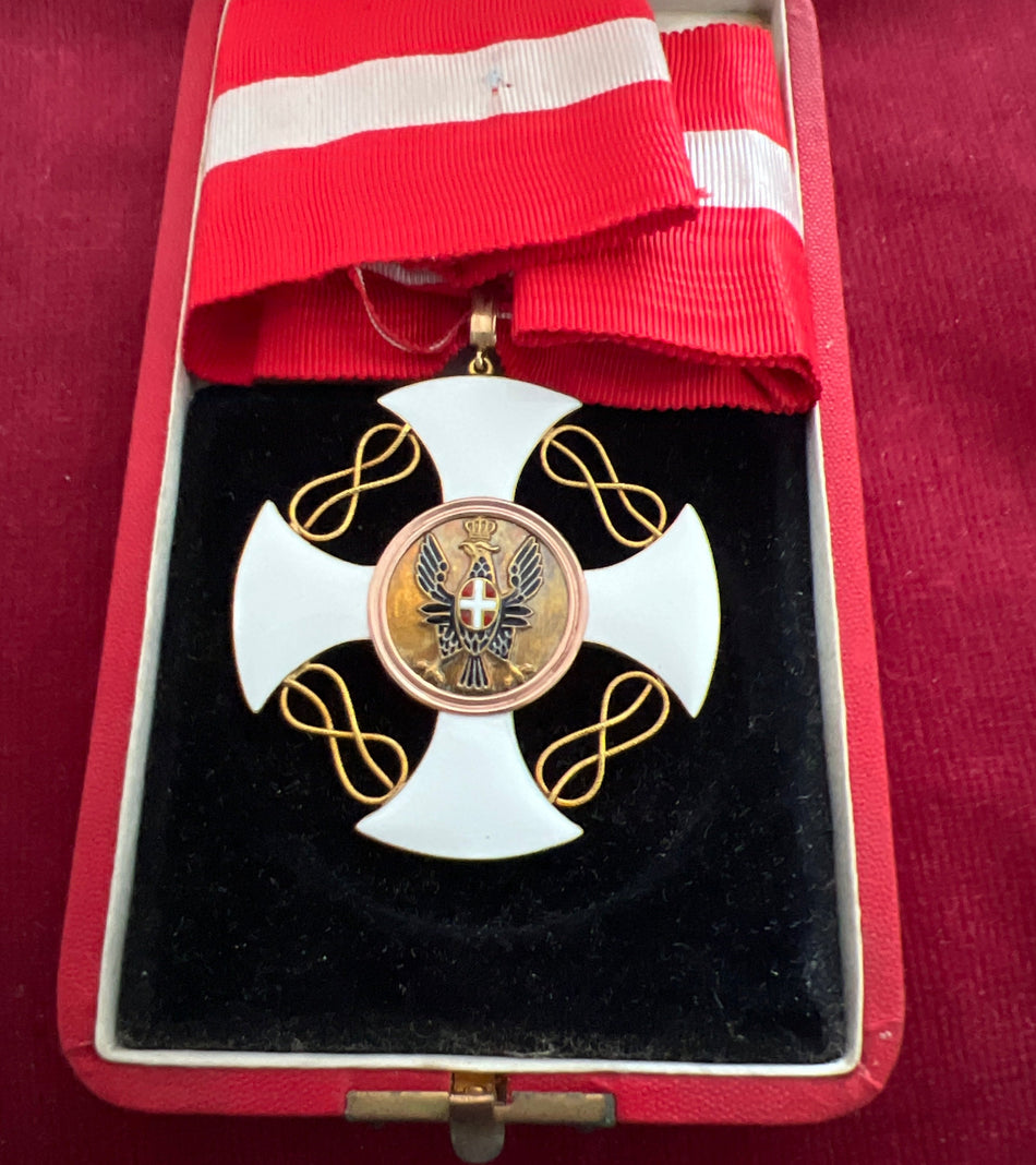 Italy, Order of the Crown, commander, WW1 period, a good example in gold by Cravanzola, in original case