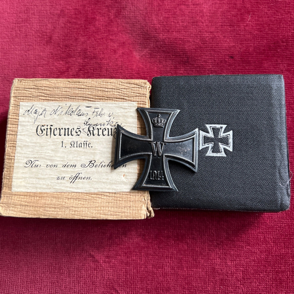 Germany, Iron Cross 1914-18, 1st class, convex type, with original case plus cover, hallmarked .800, a good example of type