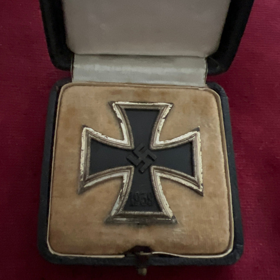Nazi Germany, Iron Cross, 1st class, in original box of issue, unmarked, some wear