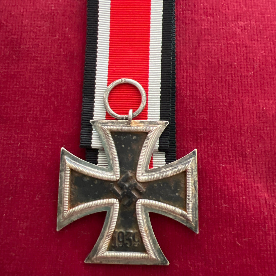 Nazi Germany, Iron Cross 1939-45, maker marked number 65