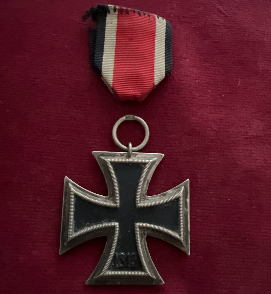 Nazi Germany, Iron Cross, 1939-45, maker marked number 128, some wear