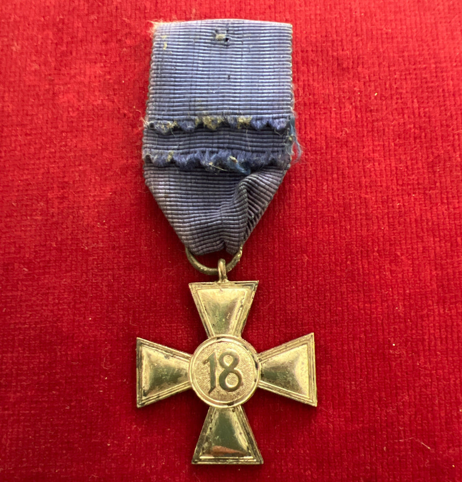 Nazi Germany, Army 18 Years Long Service Cross, some wear to ribbon &amp; cross, scarce