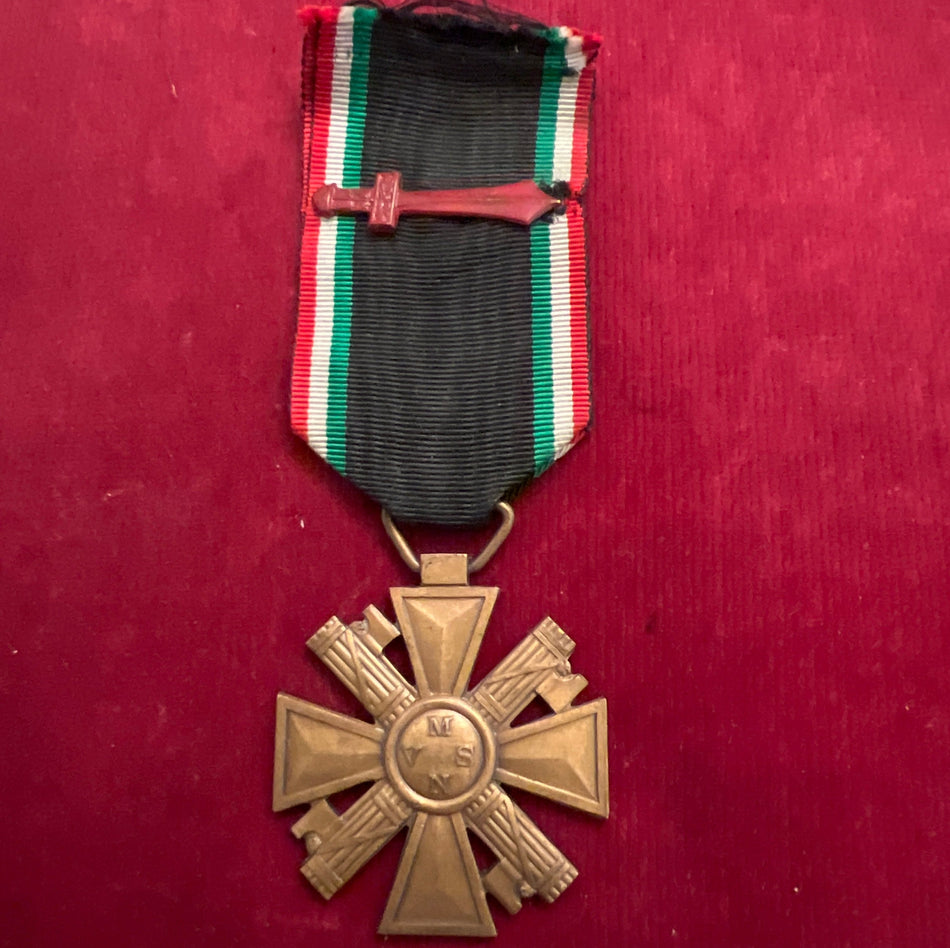 Italy, 10 Year Fascist Long Service Cross in bronze with sword maker emblem on ribbon