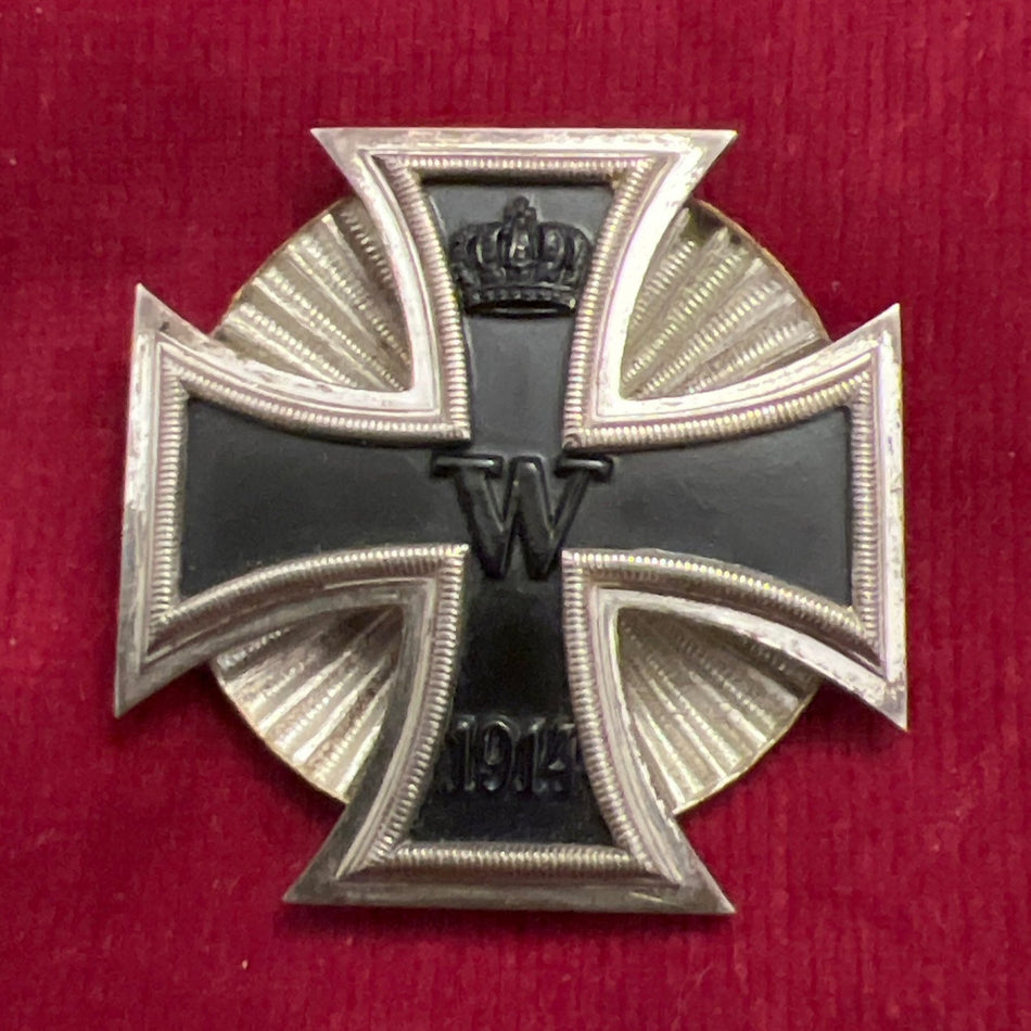 Imperial Germany, Iron Cross 1914-18, 1st class, screw back, very scarce type, a good example of type