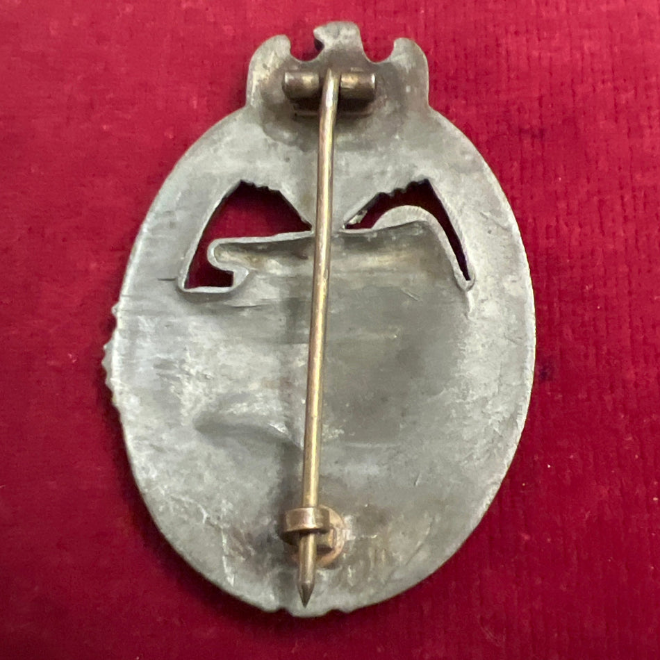 Nazi Germany, Tank Battle Badge, hollow back, un-marked, a good example