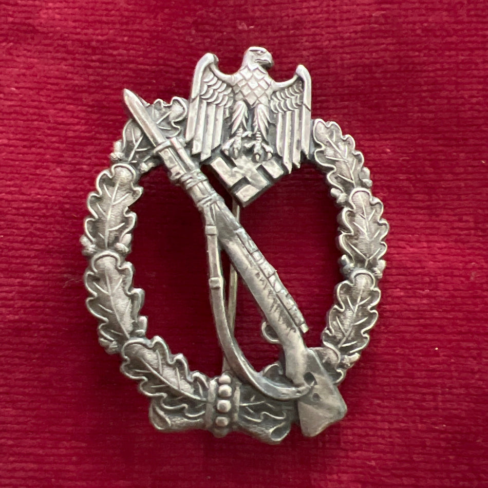 Nazi Germany, Infantry Assault Badge, late-war example, un-marked, with most of its finish