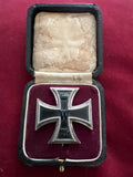 Germany, Iron Cross 1914-18, convex type, hallmark 900, with case, a good example